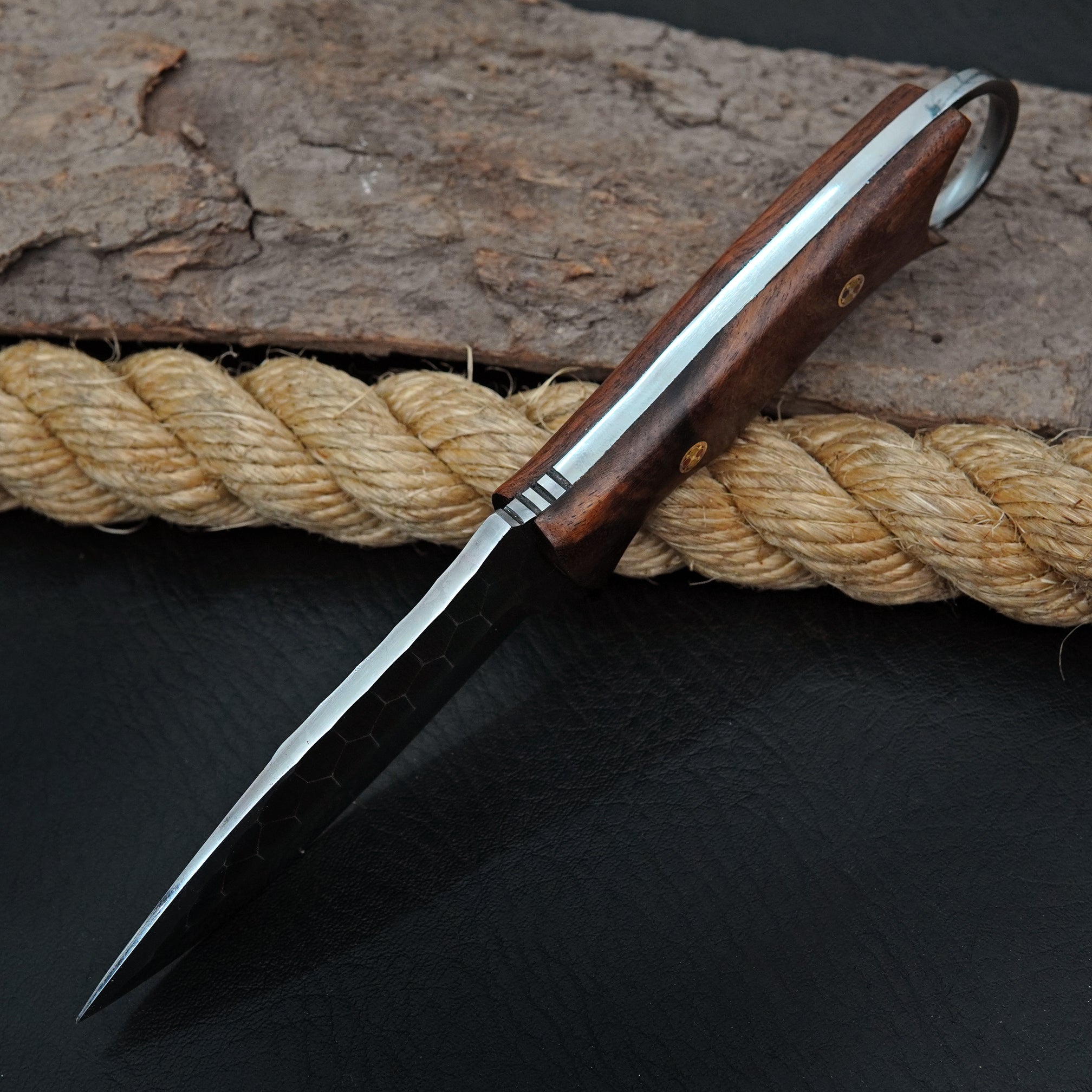 Ferossa Rosewood Hex Edge Skinner Knife – Handmade