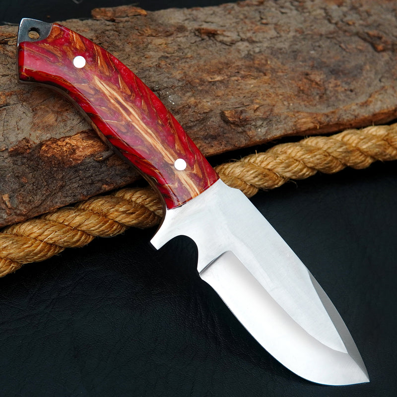Ferossa Crimson Pine Carbon Steel Skinner Knife – Handmade